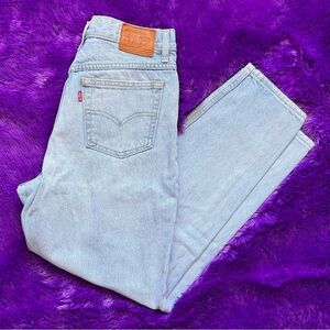 Levi’s Mom Jean